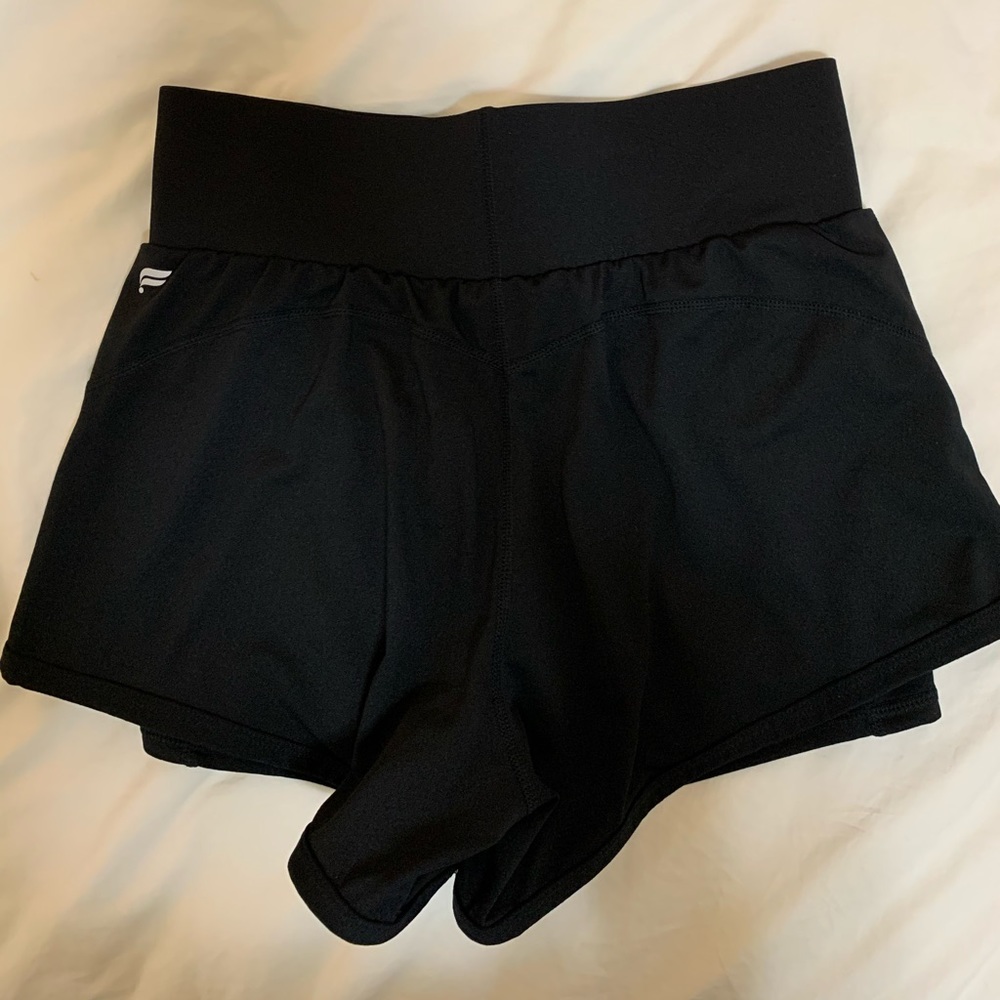 Fabletics Shorts - Picture 2 of 3